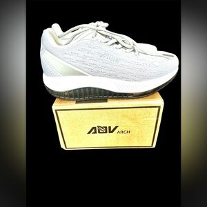 AOV women’s Gray Sneakers NWOT